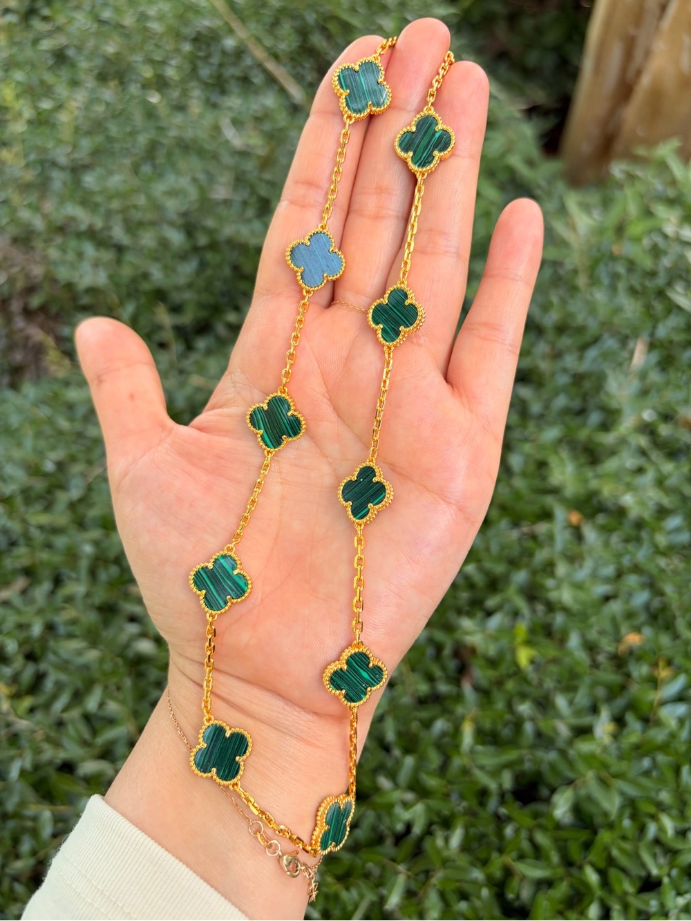 Alhambra Style Green Clover Motif Gold Chain Necklace - Picture 6 of 10